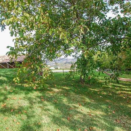 Gorgeous In Monterubbiano With Private Swimming Pool, Be Inside Or Outside Prázdninový dům