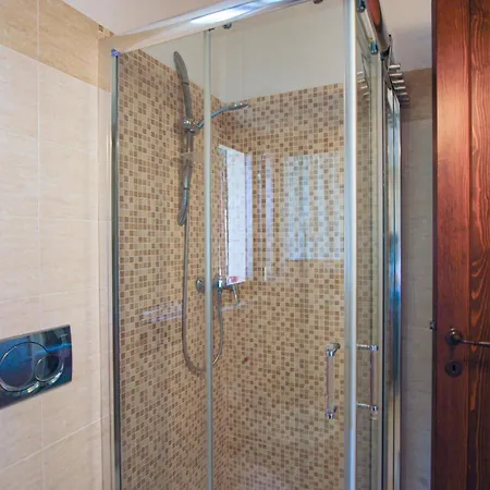 Gorgeous In Monterubbiano With Private Swimming Pool, Be Inside Or Outside Moresco