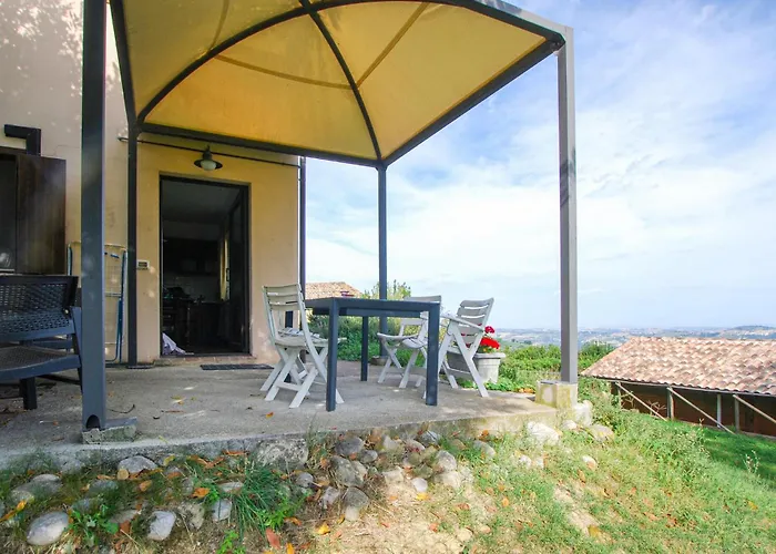 Awesome Home In Monterubbiano Nyaraló Monterubbiano
