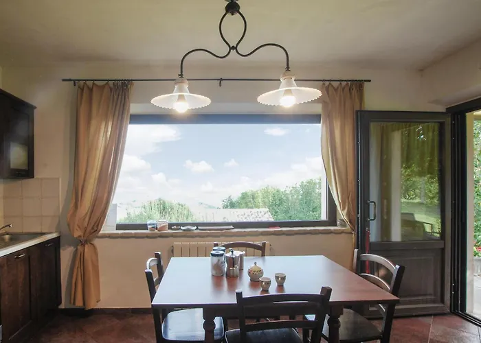 Awesome Home In Monterubbiano *